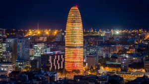 La Torre Agbar espera conocerte