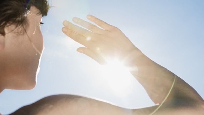 Ventajas de exponerse al sol cuando tu piel está hidratada